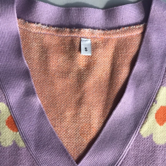 Soft Girl Daisy Lilac Crop Sweater size S - Picture 10 of 11